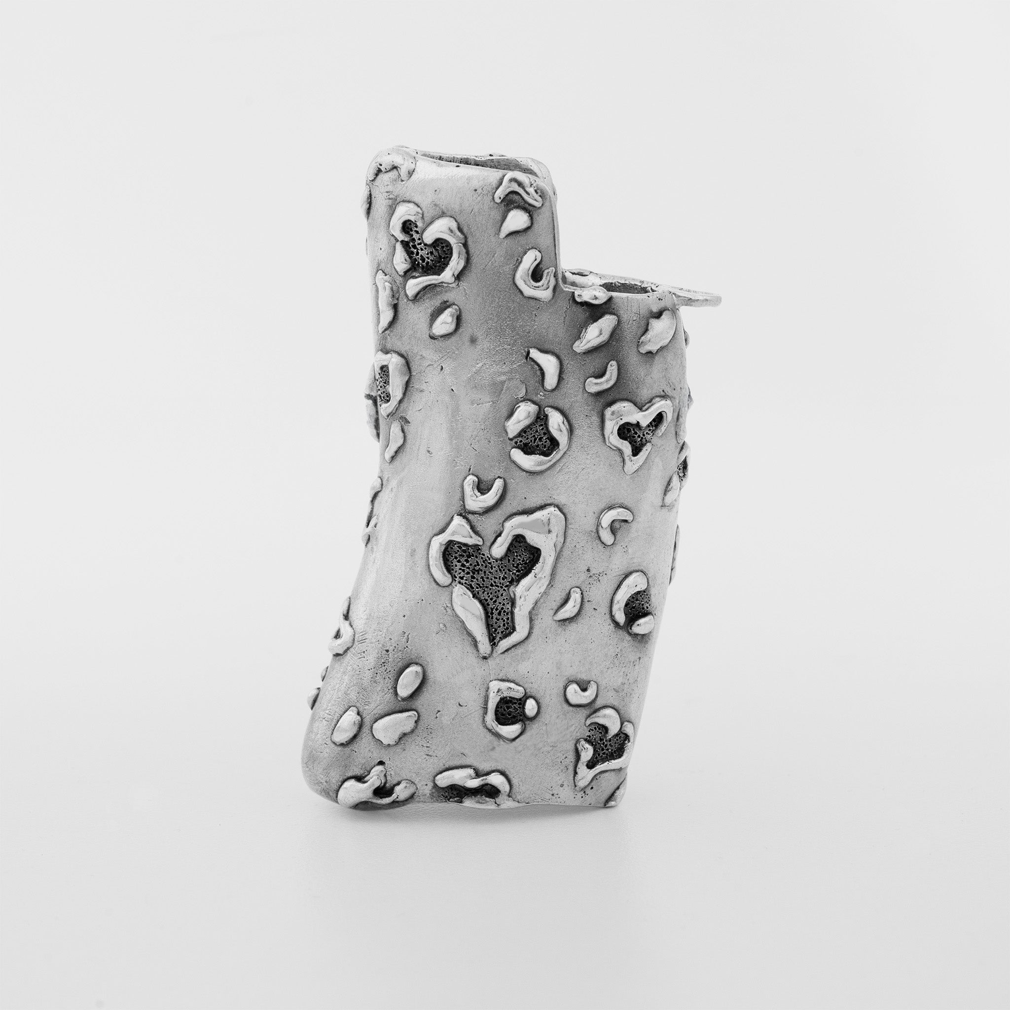 Heart-Shaped Cheetah Print Lighter Case