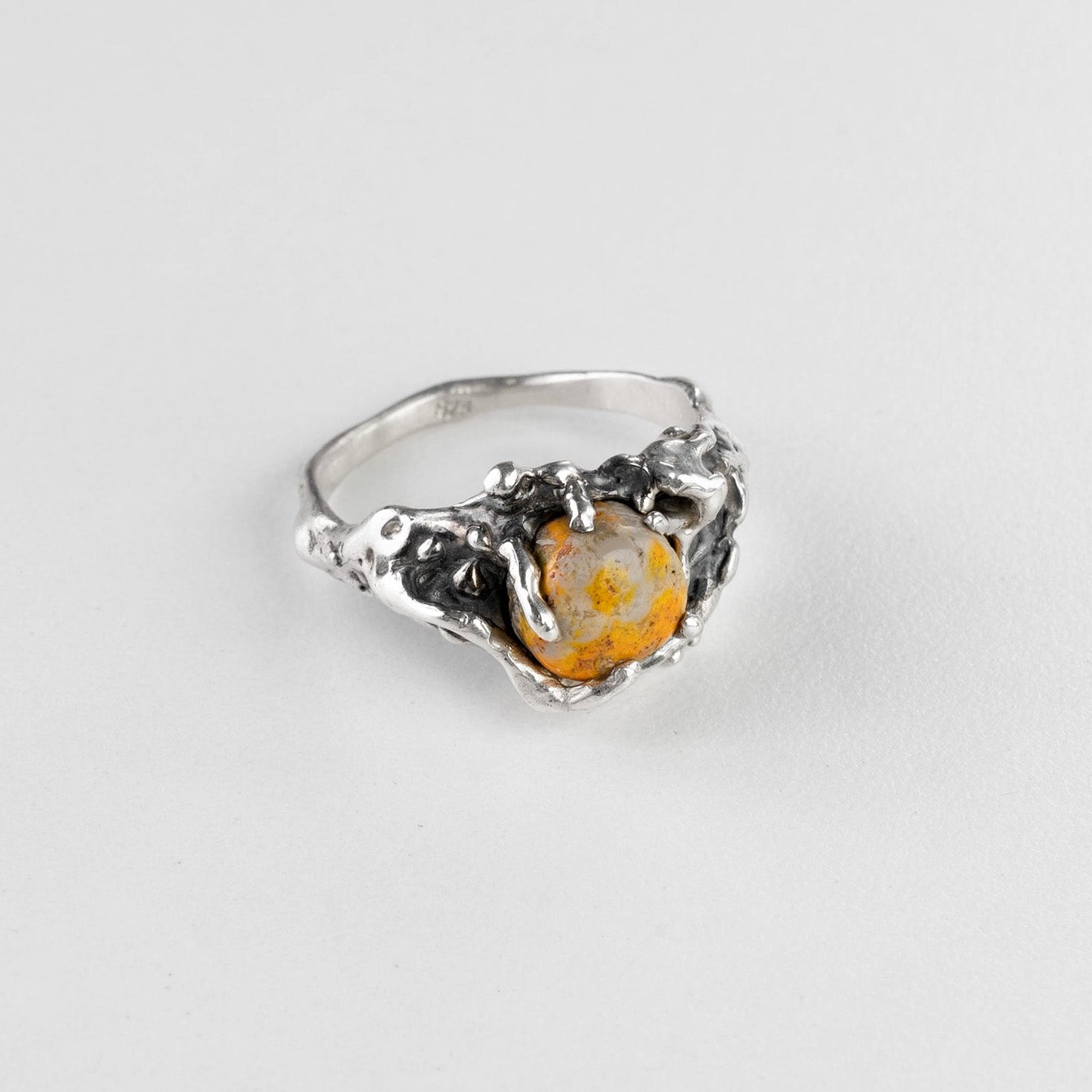 Bumblebee Ring
